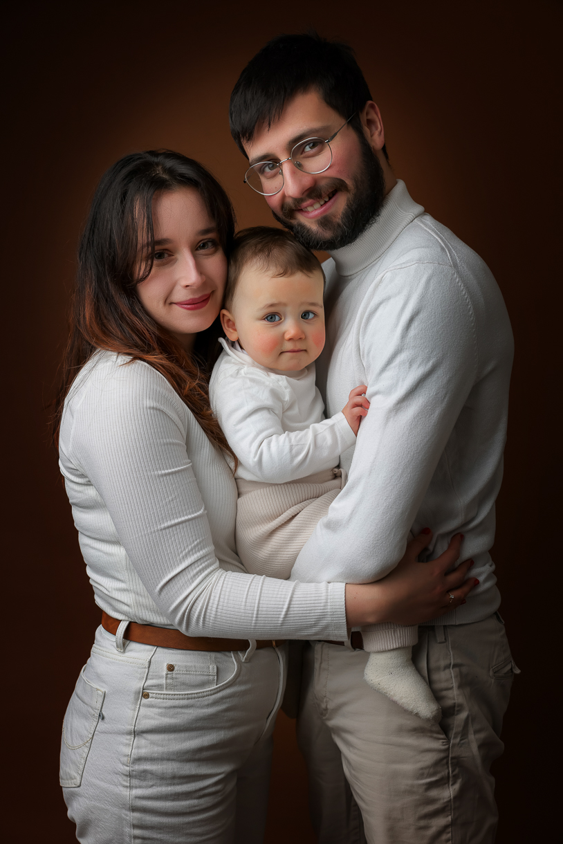 photo bébé mains parents